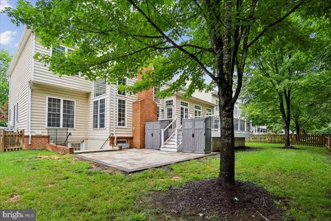 Exterior - 42855 Chatelain Cir, Brambleton, VA 20148 photo 8 of 18