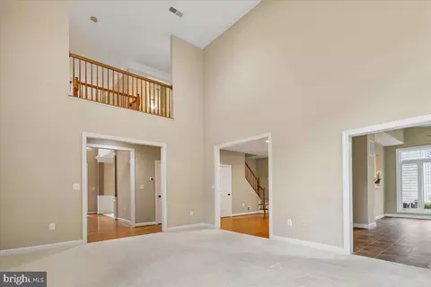 Living - 42855 Chatelain Cir, Brambleton, VA 20148 photo 4 of 6