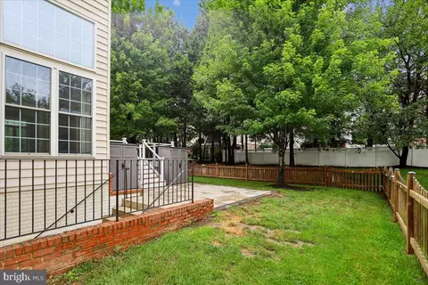 Exterior - 42855 Chatelain Cir, Brambleton, VA 20148 photo 13 of 18