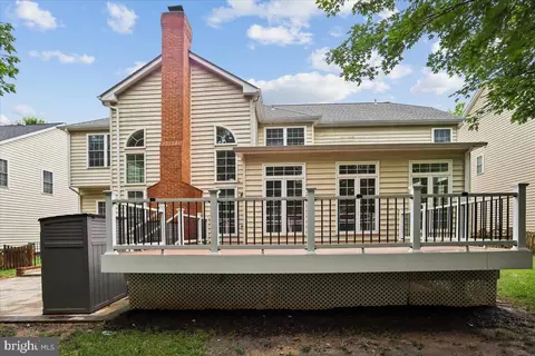 Exterior - 42855 Chatelain Cir, Brambleton, VA 20148 photo 10 of 18