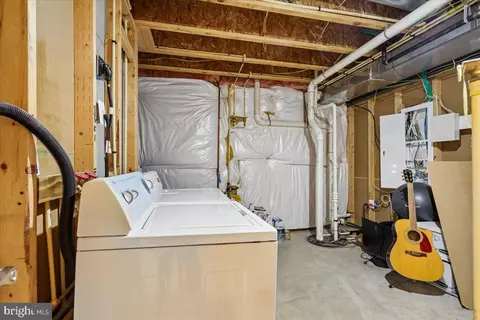 Other - 42855 Chatelain Cir, Brambleton, VA 20148 photo 26 of 32