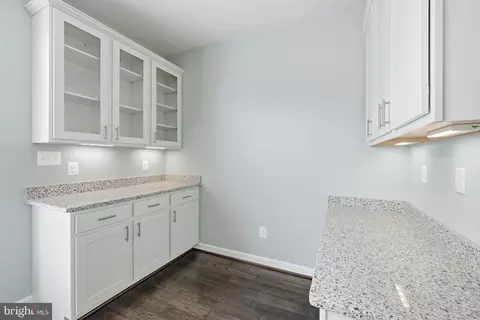 Entry Way - 22883 Eileen Sq, Sterling, VA 20166 photo 13 of 16