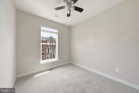 Bedroom - 22883 Eileen Sq, Sterling, VA 20166 photo 2 of 3