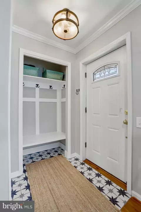 Entry Way - 43885 Laburnum Sq, Ashburn, VA 20147 photo 1 of 1