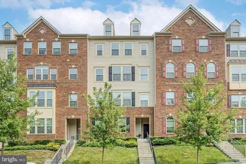 42110 Winning Glory Dr, Aldie, VA 20105