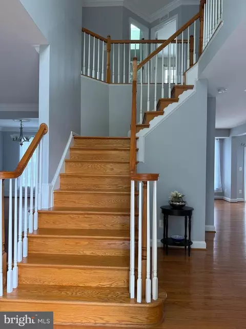 Entry Way - 42770 Conquest Cir, Brambleton, VA 20148 photo 2 of 4