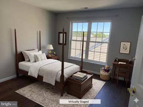 Bedroom - 42770 Conquest Cir, Brambleton, VA 20148 photo 4 of 8