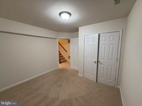 Bedroom - 42770 Conquest Cir, Brambleton, VA 20148 photo 6 of 8