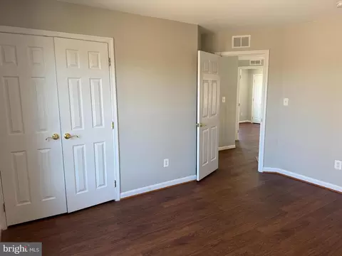 Bedroom - 42770 Conquest Cir, Brambleton, VA 20148 photo 5 of 8