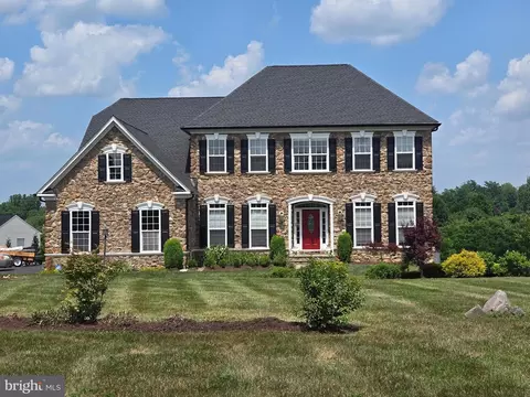 38786 Rambling Farm Dr, Hamilton, VA 20158