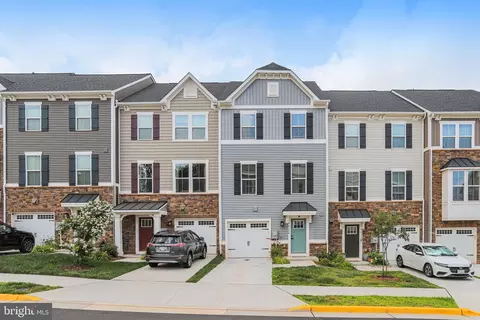 Exterior - 46324 Mount Kellogg Ter, Sterling, VA 20164 photo 10 of 10