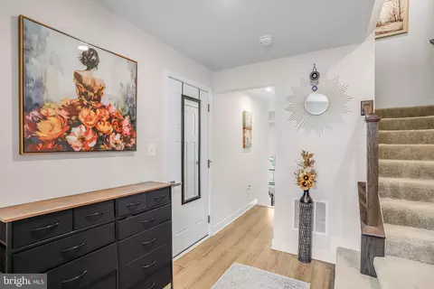 Entry Way - 46324 Mount Kellogg Ter, Sterling, VA 20164 photo 8 of 9