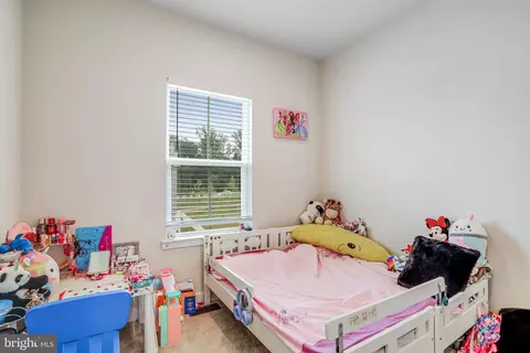 Bedroom - 46324 Mount Kellogg Ter, Sterling, VA 20164 photo 4 of 9