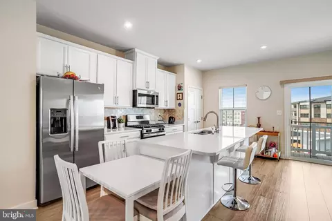 Kitchen - 46324 Mount Kellogg Ter, Sterling, VA 20164 photo 4 of 4