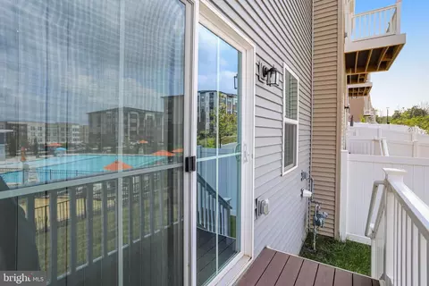 Exterior - 46324 Mount Kellogg Ter, Sterling, VA 20164 photo 5 of 10