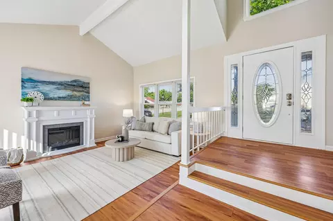 Entry Way - 2 Beecher Pl, Sterling, VA 20164 photo 1 of 2