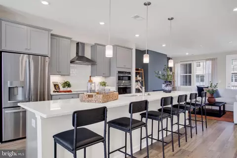 Kitchen - 42657 Darala Dr, Ashburn, VA 20147 photo 2 of 2