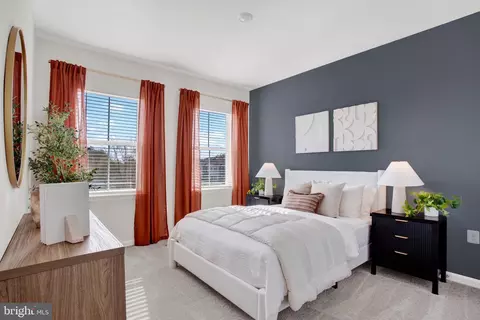 Bedroom - 42657 Darala Dr, Ashburn, VA 20147 photo 2 of 6