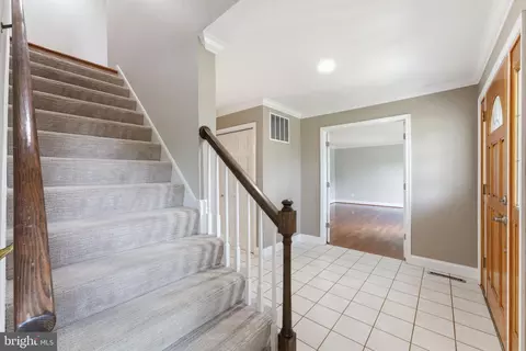 Entry Way - 38376 Downs Ct, Hamilton, VA 20158 photo 3 of 5