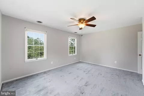 Bedroom - 38376 Downs Ct, Hamilton, VA 20158 photo 3 of 8
