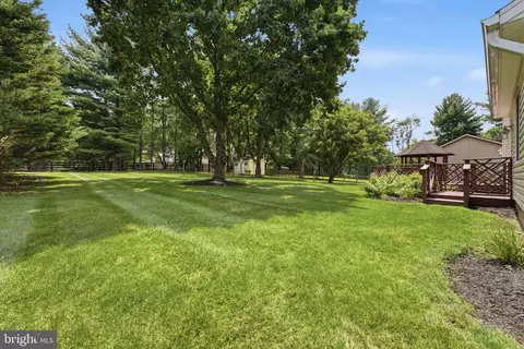 Exterior - 38376 Downs Ct, Hamilton, VA 20158 photo 11 of 11