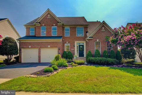751 Bonnie Ridge Dr NE, Leesburg, VA 20176