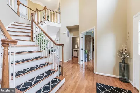 Entry Way - 43799 Abbott Pl, Ashburn, VA 20147 photo 7 of 13