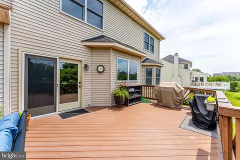 Exterior - 43799 Abbott Pl, Ashburn, VA 20147 photo 12 of 24