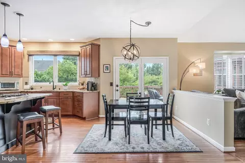 Dining - 43799 Abbott Pl, Ashburn, VA 20147 photo 5 of 7