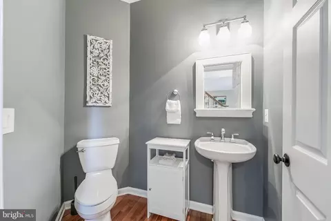 Entry Way - 43799 Abbott Pl, Ashburn, VA 20147 photo 6 of 13