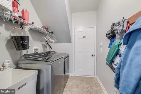 Other - 43799 Abbott Pl, Ashburn, VA 20147 photo 9 of 30