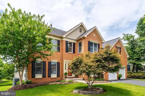 Exterior - 43799 Abbott Pl, Ashburn, VA 20147 photo 3 of 24