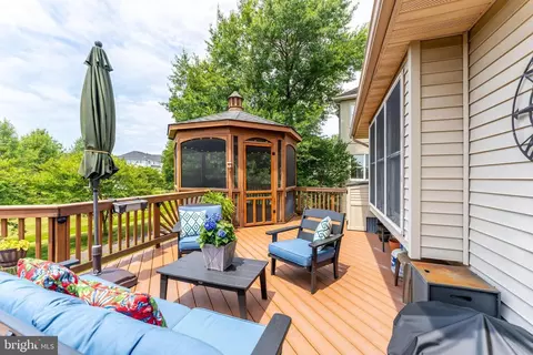 Exterior - 43799 Abbott Pl, Ashburn, VA 20147 photo 5 of 24