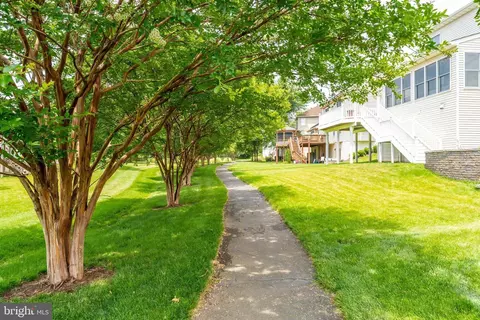 Exterior - 43799 Abbott Pl, Ashburn, VA 20147 photo 24 of 24
