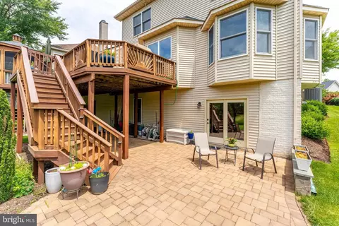 Exterior - 43799 Abbott Pl, Ashburn, VA 20147 photo 13 of 24