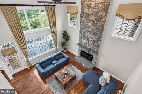 Living - 19861 Bethpage Ct, Ashburn, VA 20147 photo 3 of 5