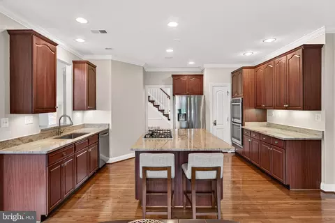 Kitchen - 19861 Bethpage Ct, Ashburn, VA 20147 photo 1 of 2