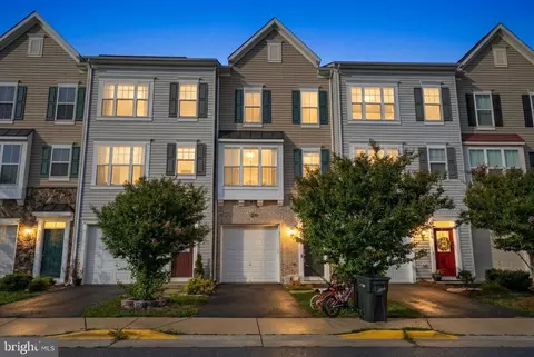 307 Upper Brook Ter, Purcellville, VA 20132