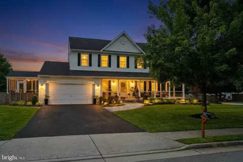 404 Autumn Chase Ct, Purcellville, VA 20132