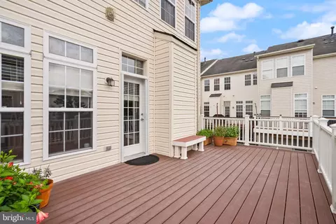 Exterior - 22016 Dilworth Sq, Broadlands, VA 20148 photo 3 of 10