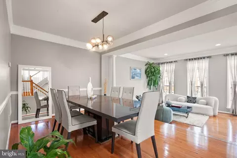 Dining - 22016 Dilworth Sq, Broadlands, VA 20148 photo 3 of 3