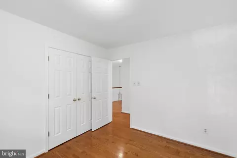 Bedroom - 46405 Esterbrook Cir, Sterling, VA 20165 photo 7 of 9