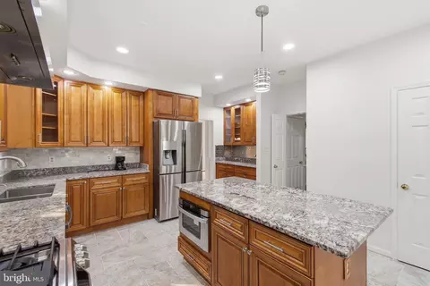 Kitchen - 46405 Esterbrook Cir, Sterling, VA 20165 photo 1 of 5