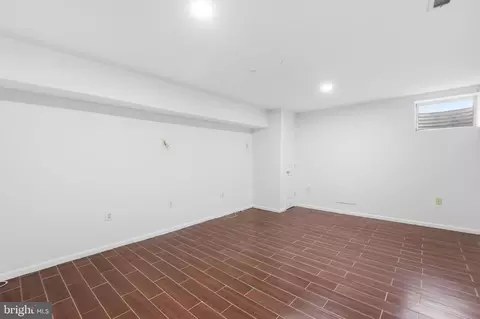 Other - 46405 Esterbrook Cir, Sterling, VA 20165 photo 14 of 17