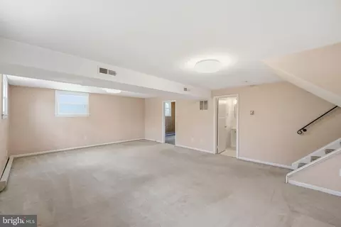 Living - 1206 E Iberia Rd, Sterling, VA 20164 photo 6 of 8