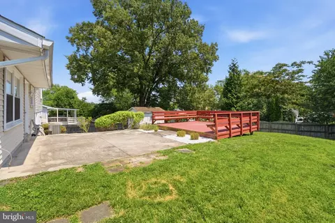 Exterior - 1206 E Iberia Rd, Sterling, VA 20164 photo 8 of 9