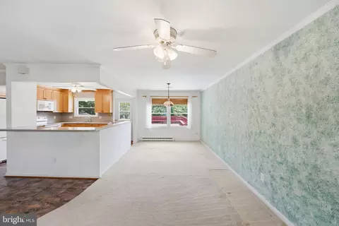 Living - 1206 E Iberia Rd, Sterling, VA 20164 photo 4 of 8