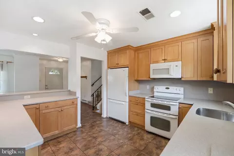 Kitchen - 1206 E Iberia Rd, Sterling, VA 20164 photo 4 of 5