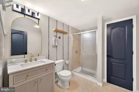 Bath - 43640 Cather Ct, Ashburn, VA 20147 photo 5 of 5