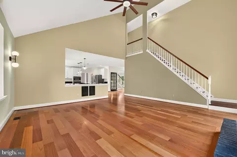 Living - 43640 Cather Ct, Ashburn, VA 20147 photo 7 of 10